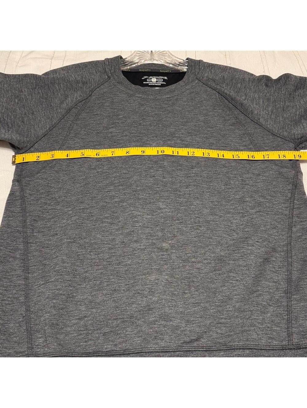Brooks Run Happy Men's Charcoal Crewneck Running Top XS Long Sleeve Athletic - Picture 4 of 7